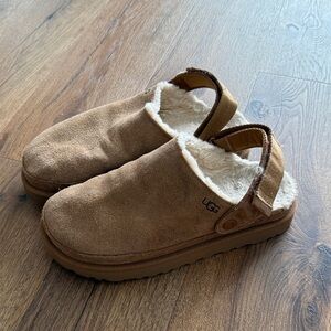 UGG Goldenstar Cozy Clog Slippers Chestnut Size 10